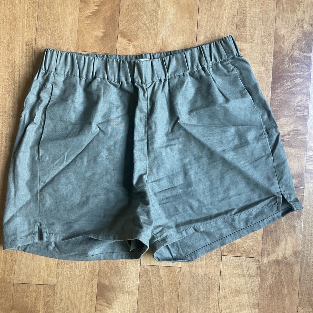 Madewell Pull-On Shorts Size S- never worn!